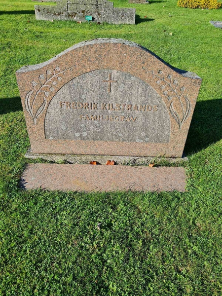 Grave number: KG 09   534, 535