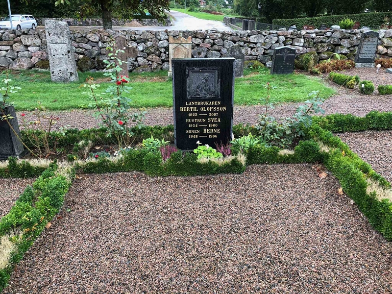 Grave number: Kå 39     8, 9