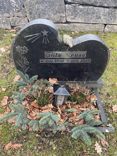 Grave number: Lax mell Kv4 171