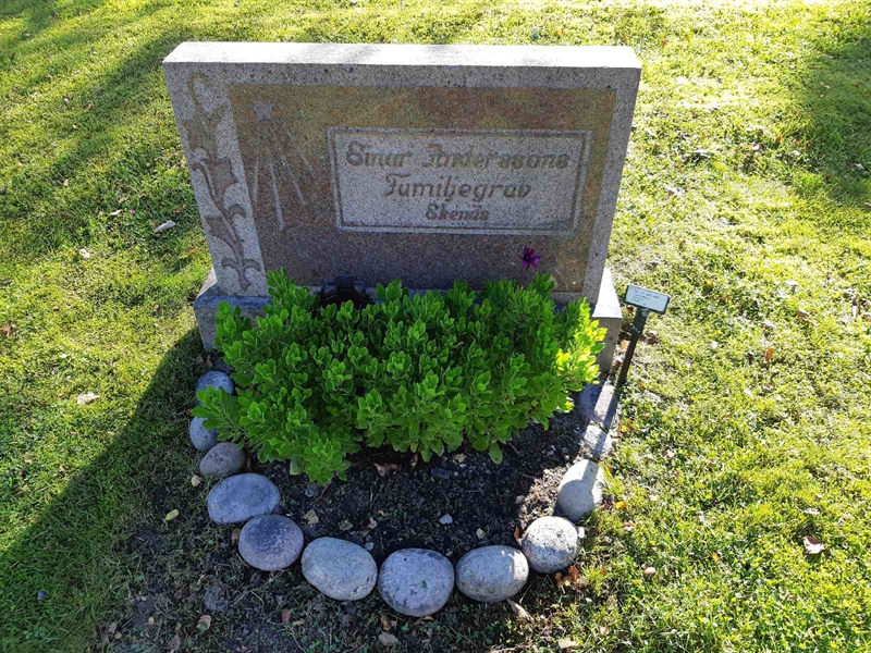 Grave number: Fr 7   447-448