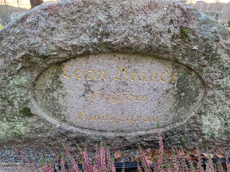 Grave number: 1 GL10     4