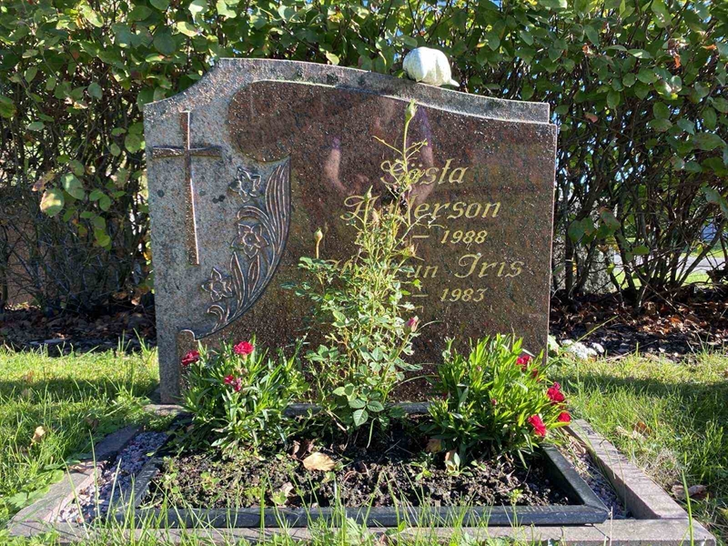 Grave number: 1 22     15