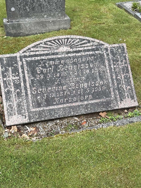 Grave number: SKF E   110, 111