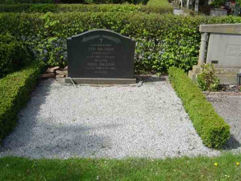 Grave number: FLÄ G    19-20