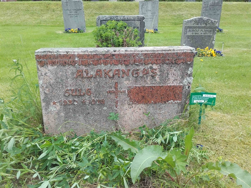 Grave number: KA 09   142-143