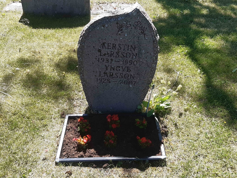 Grave number: JÄ 13   117