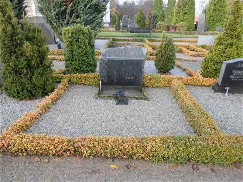 Hautatunnus: VK 1 687-688