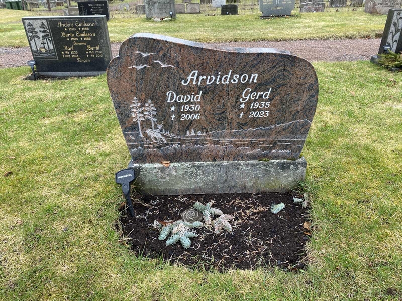 Grave number: 8 2 01    51