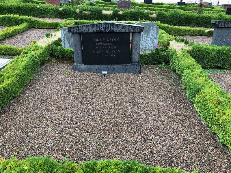 Grave number: Kå 41    36, 37