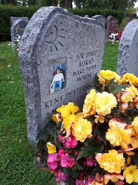 Hautatunnus: GK U 4   207