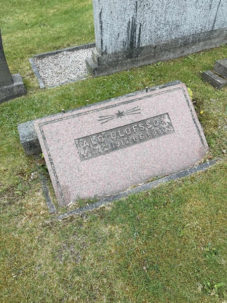 Grave number: SKF B    13