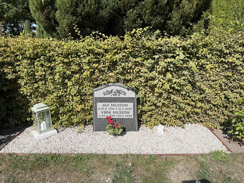Grave number: NK XI   139