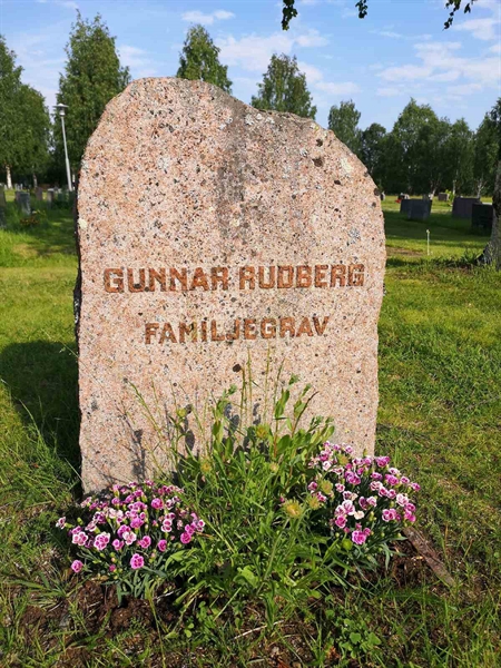 Hautatunnus: NK 03    56