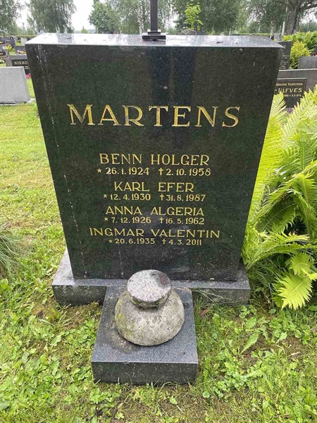 Gravnummer: N 4 4   640b