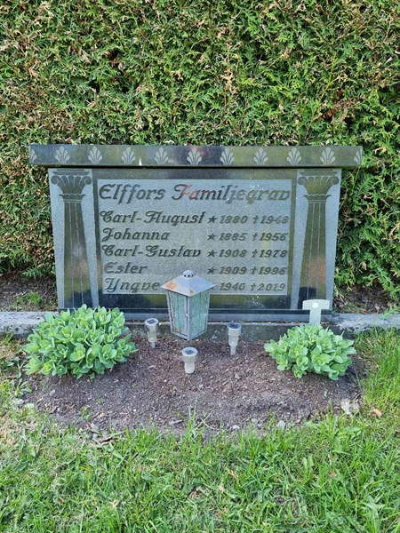 Grave number: 1 10    5