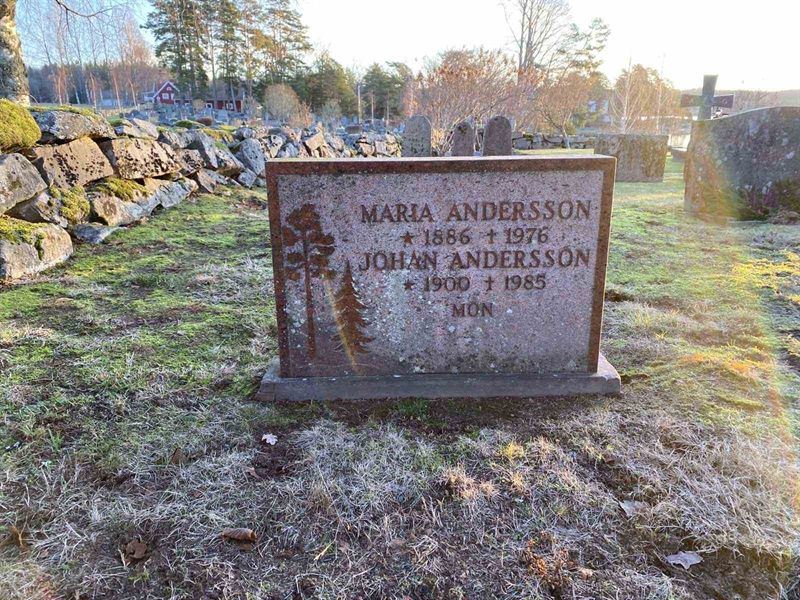 Grave number: 10 Vä 03    20-21