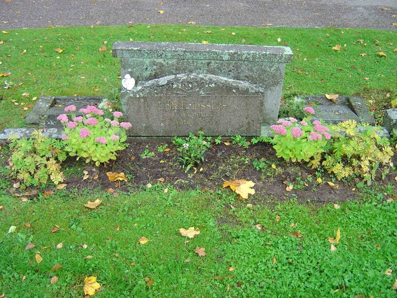Grave number: A F  197