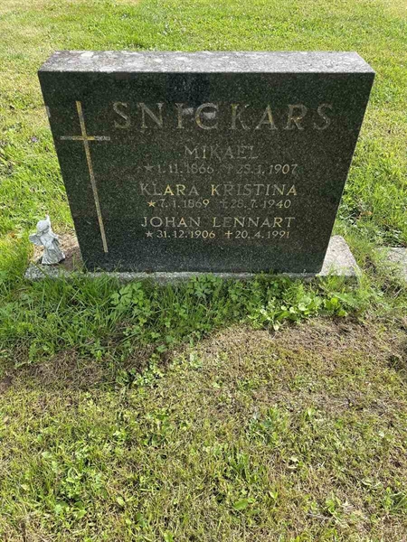 Grave number: N 4 1    10
