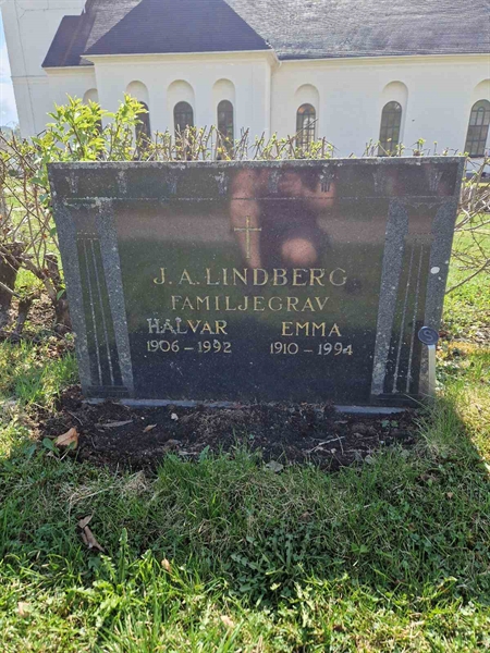 Grave number: 501 09 1030-1032