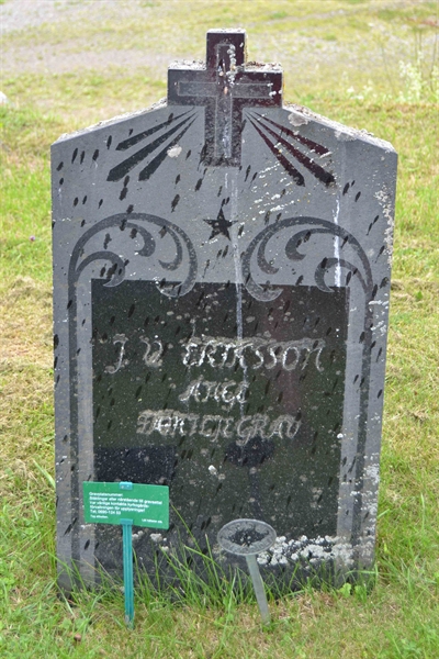 Grave number: 1 J   242