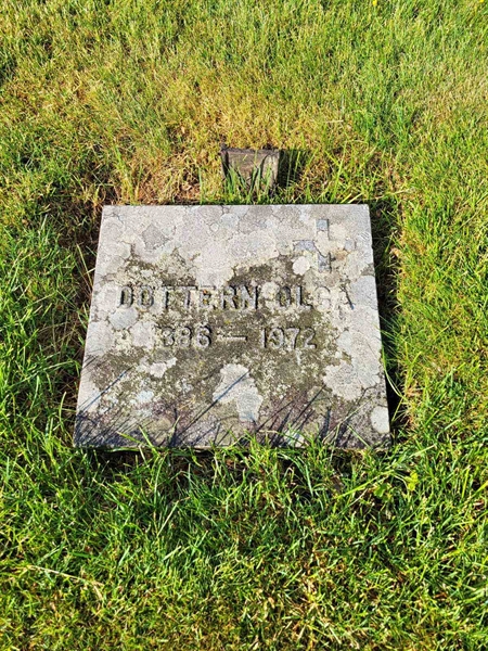 Grave number: kö 01 08   272