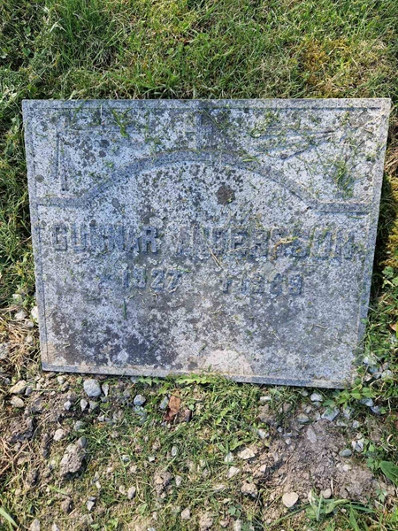 Grave number: 501 27 4608