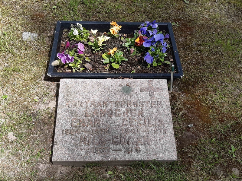 Grave number: KA 14    42