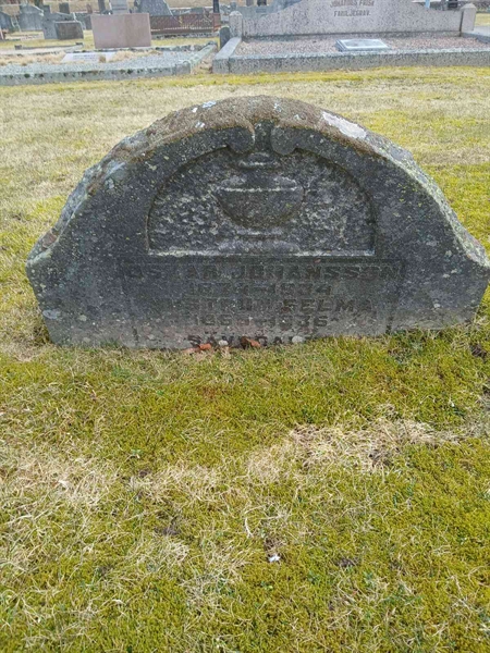 Hautatunnus: 2 9  126, 127