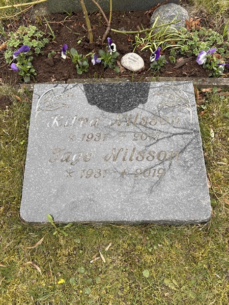 Grave number: GE 74