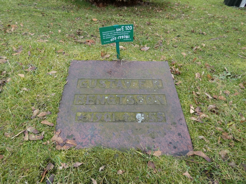 Grave number: SN E   120