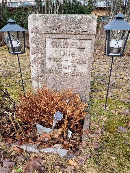 Grave number: 1 34 1285