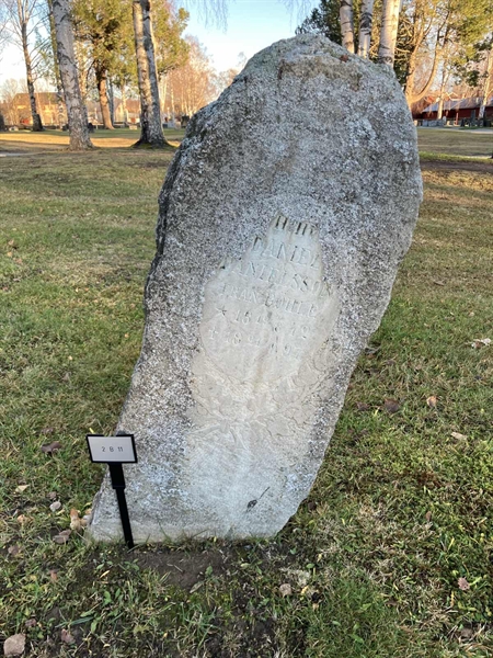 Hautatunnus: 2 B    11