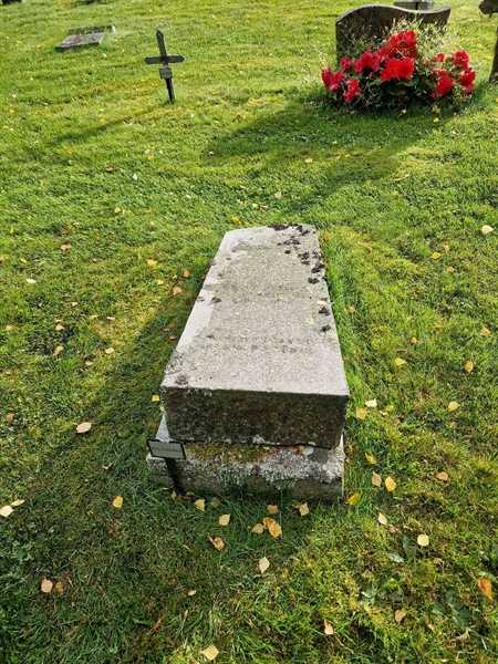 Grave number: 2 KV.4     4