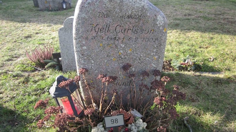 Grave number: KG C 98, 99