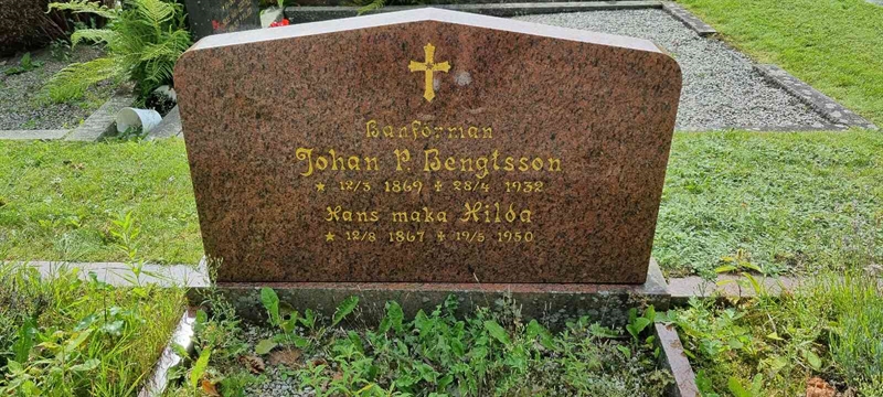 Grave number: LM 3 54  004