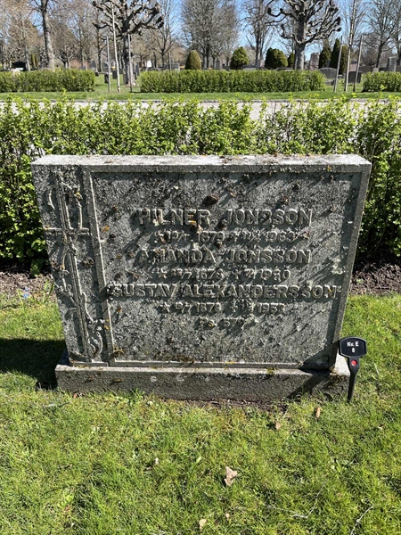 Gravnummer: 22 E     8