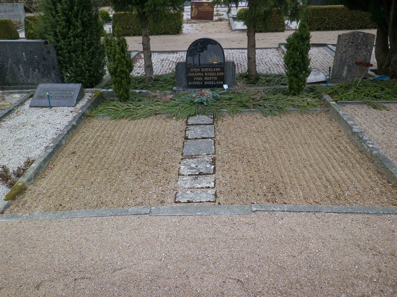 Grave number: OS E   164, 165, 166