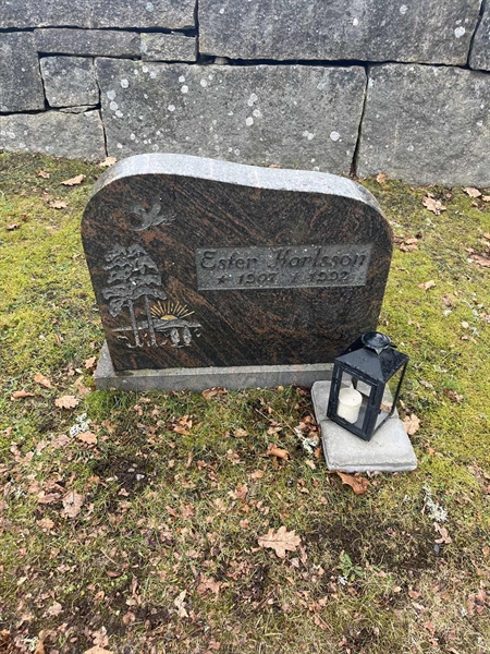 Grave number: Lax mell Kv4 174