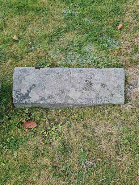 Grave number: F 02   145