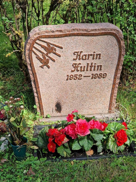Grave number: 1 KV.8   324