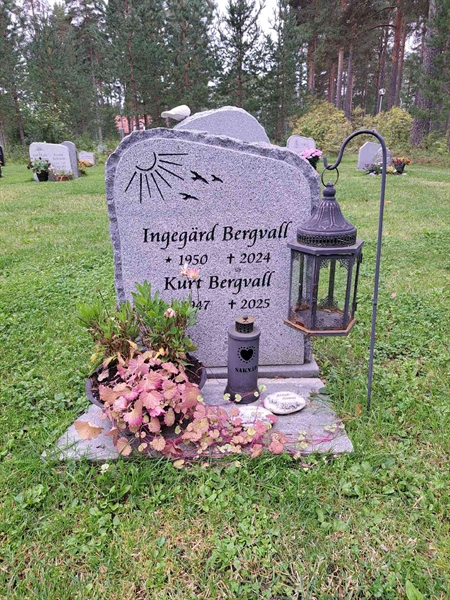 Grave number: 2 Q  2765