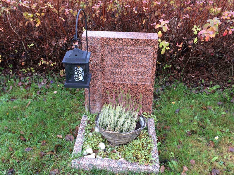 Grave number: 3  1558