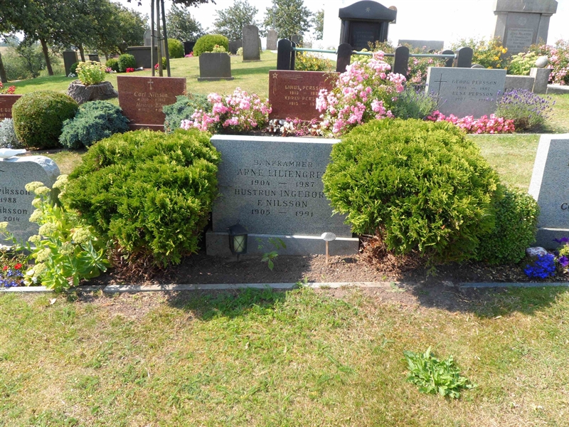 Grave number: ÖV E    25