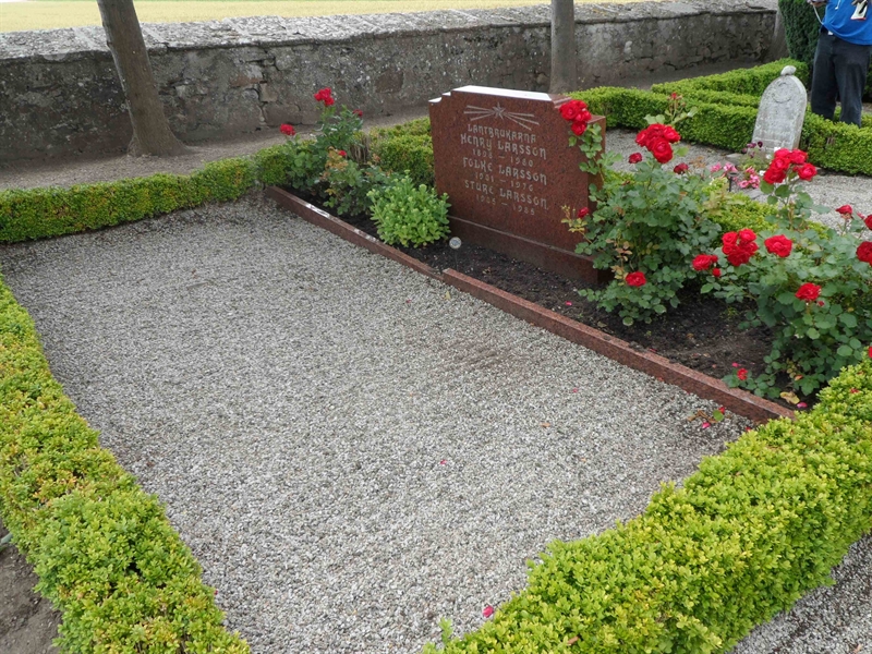 Grave number: HK 3    15