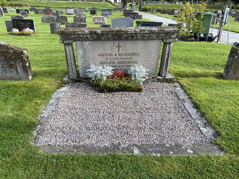 Grave number: 4 Me 08    30-31