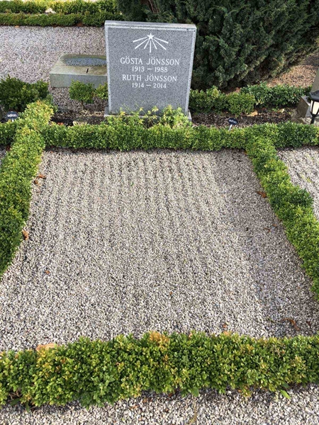 Grave number: UK 139    6 A