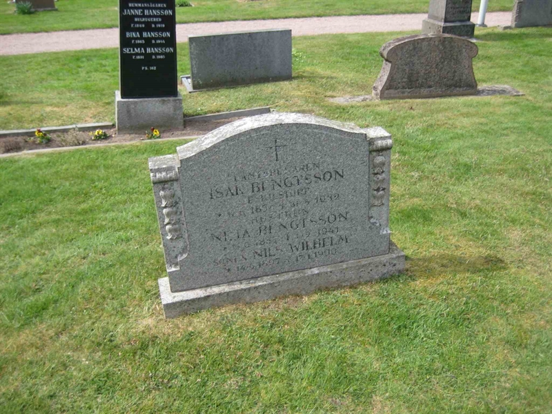 Grave number: ÖKK 6    40, 41