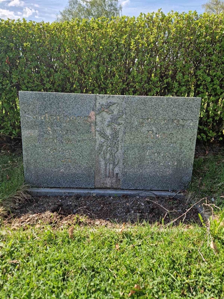 Grave number: 501 12 1800-1802