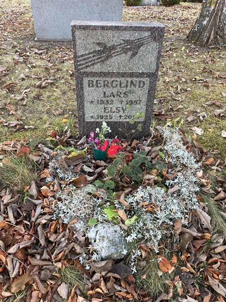 Grave number: Ö 18    32.B