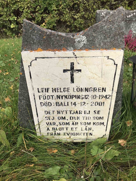 Grave number: ÅR U1    72